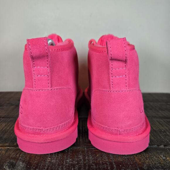 UGG Neumel Womens Size 6 Fuzzy Warm Chukka Boots Shoes Slippers Pink - Picture 4 of 11